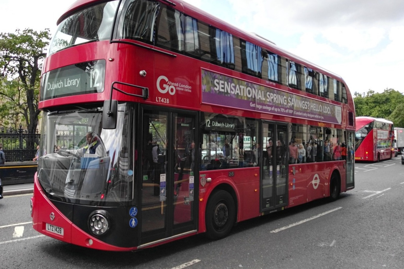 Calls for free bus travel to improve the environment 